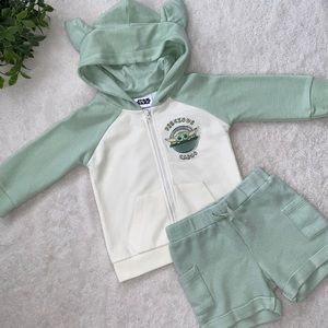 Star Wars Disney Baby Yoda 2 pc. Outfit 24M Green & Ivory EUC Hoodie & Shorts